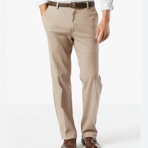 Dockers Mens 36x32 (31) Flat Front Stretch Waist Individual Fit Khaki Tan Chinos